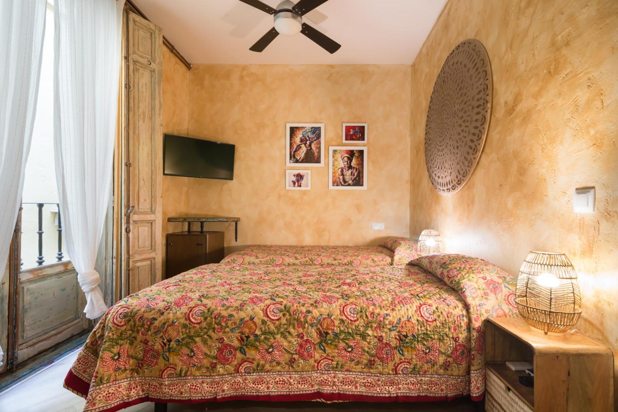 Hostal Artistic B&B — Fotos 1